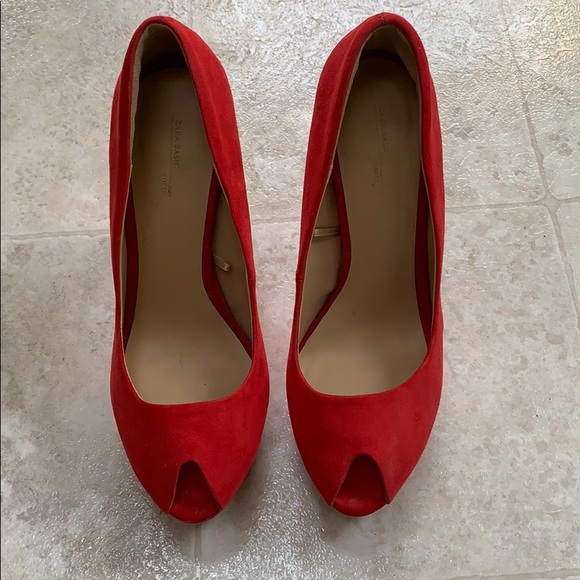 2 for $25 ✨ Zara Red Peep Toe Pumps - Picture 2 of 5